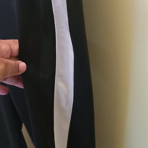 Gloria Vanderbilt Silky Joggers - Picture 3 of 6